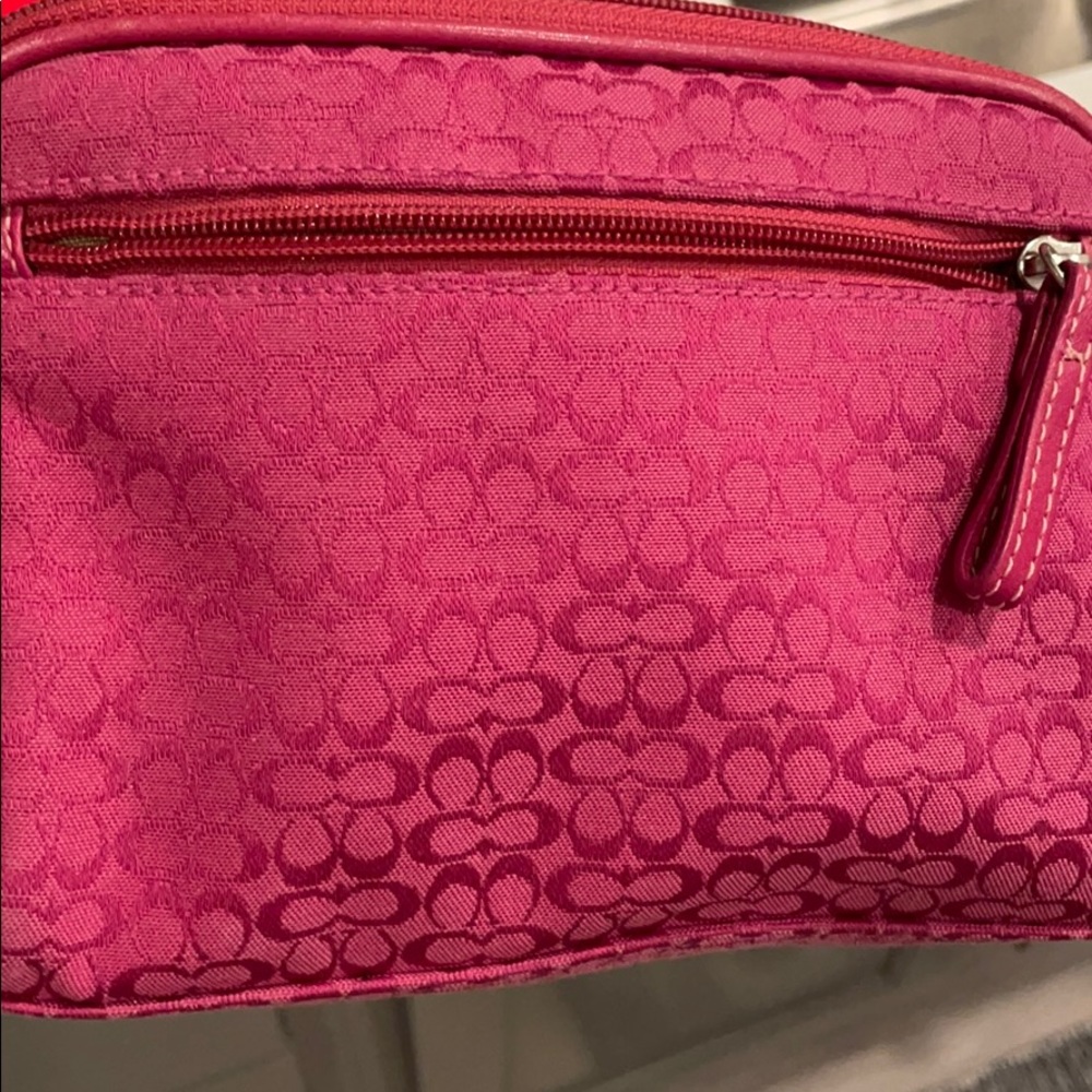 Coach case - Picture 3 of 5